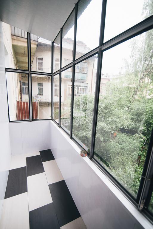 Apartment On Bernarda Meretyna Λβιβ Εξωτερικό φωτογραφία